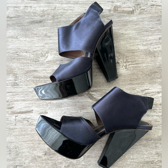 MARNI Platform Heels Satin Black Blue Size 39 Ready To Wear Spring 2008 - Picture 1 of 13